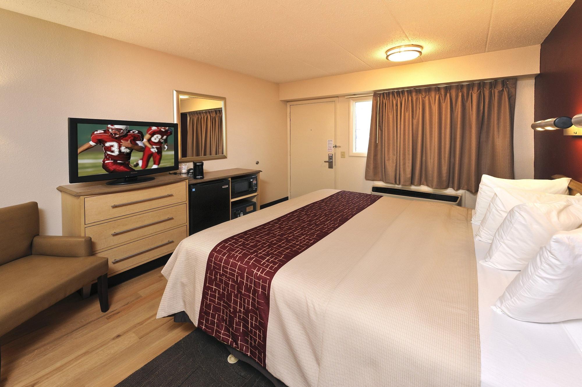 Red Roof Inn Detroit - Warren Eksteriør billede
