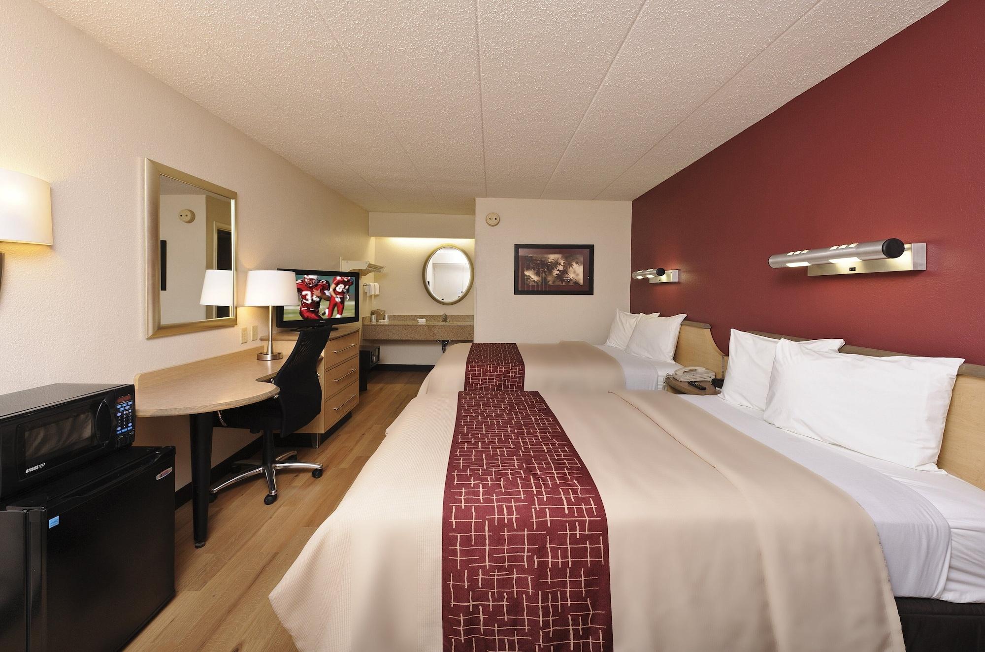 Red Roof Inn Detroit - Warren Eksteriør billede