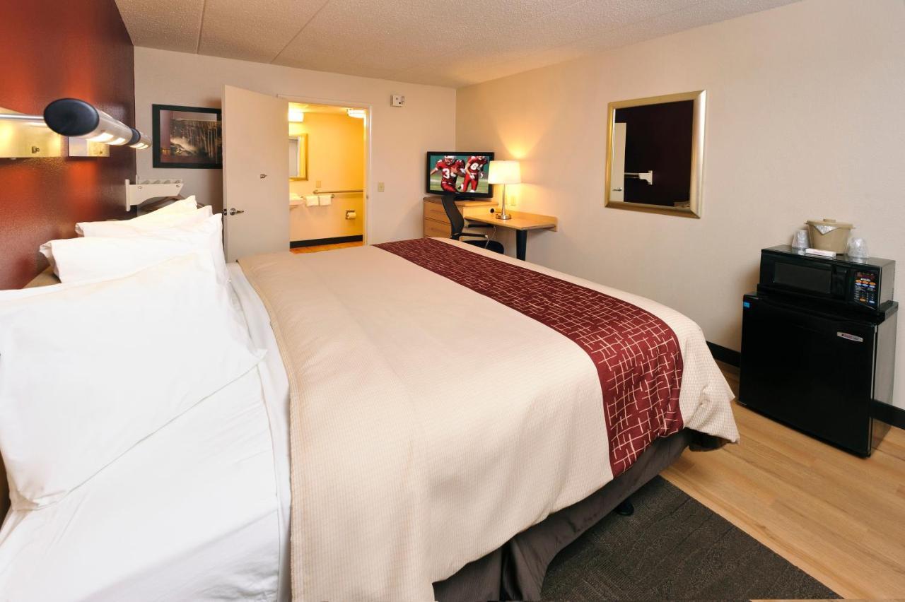Red Roof Inn Detroit - Warren Eksteriør billede